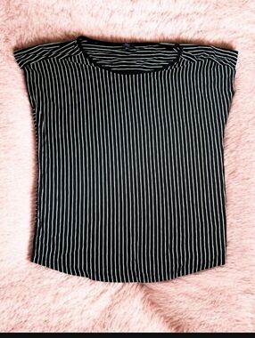 Women’s Black & White Striped Short-Sleeve Tee And Skirt Set.